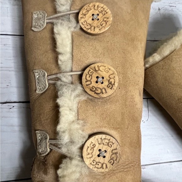 UGG Triplet Bailey Boot Size US 6 Pre-owned - Picture 5 of 14